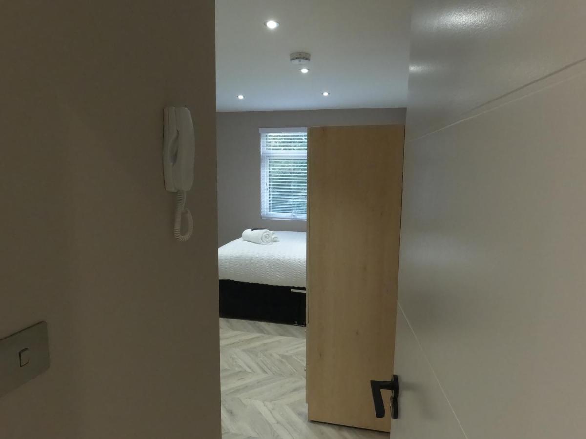 Lbt Property Ltd Лондон Екстериор снимка
