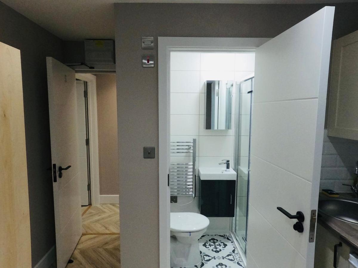 Lbt Property Ltd Лондон Екстериор снимка